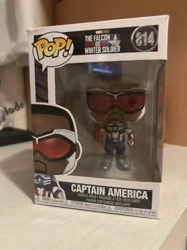FUNKO POP CAPITÃO AMERICA 814 THE FALCON AND THE WINTER SOLDIER ORIGINAL
