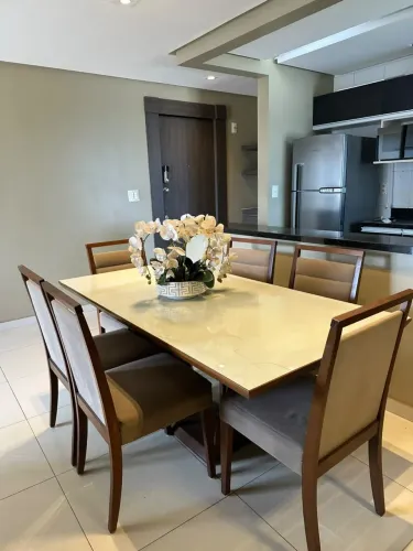 Alugo Apto de 3/4 e 2 suítes no Cond. Ecoparque.