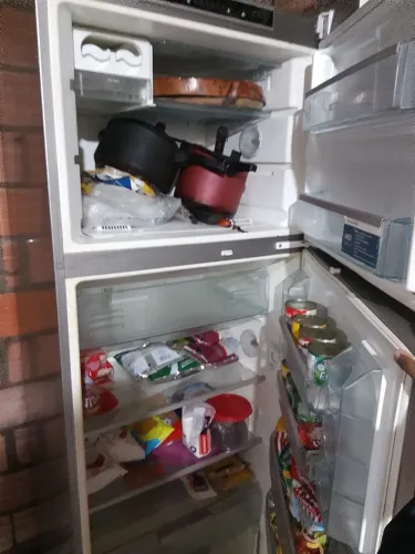 Vendo geladeira paro de fazer gelo 