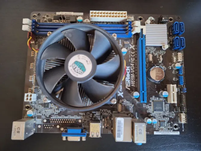 Placa Mãe ASRock H61M-VG4 LGA 1155 c/ Cooler Cooler Master