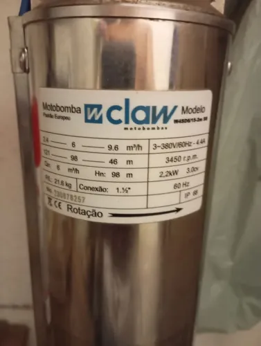 Vendo uma bomba número de telefone * ZAP