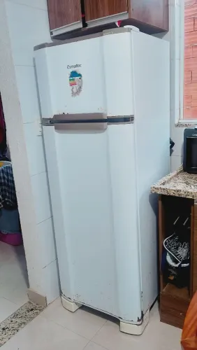 Vendo Geladeira usada