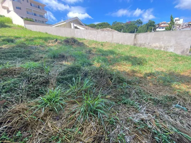 VENDA! TERRENO CONDOMÍNIO CENTRO DE SÃO ROQUE-SP.
