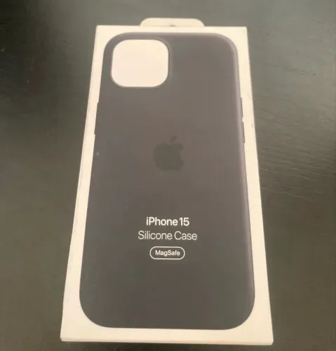 Capa Apple Original iPhone 15