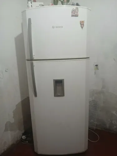 Geladeira com defeito