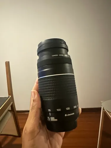 Lente cânon 75-300 