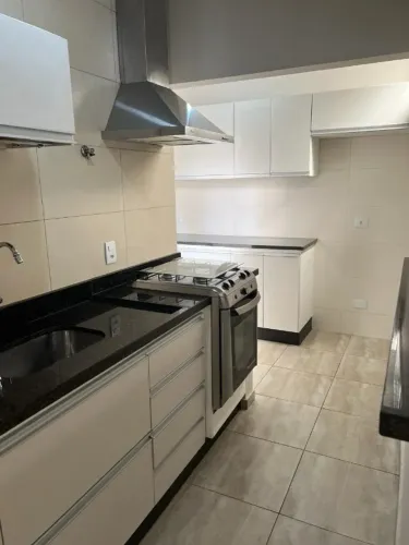 Casa térrea à venda no Jardim Maria Elvira, em Sorocaba -SP.