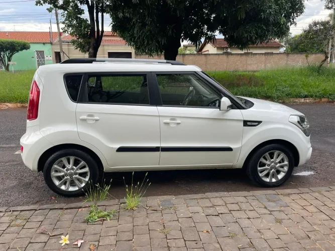 Kia Motors Soul 1.6/ 1.6 16V Flex Aut. 2014