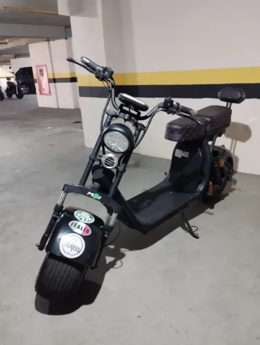 Moto Elétrica Scooter - Banco duplo