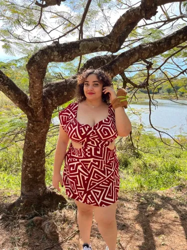 Macacão feminino GG vermelho estampado, soltinho e confortável