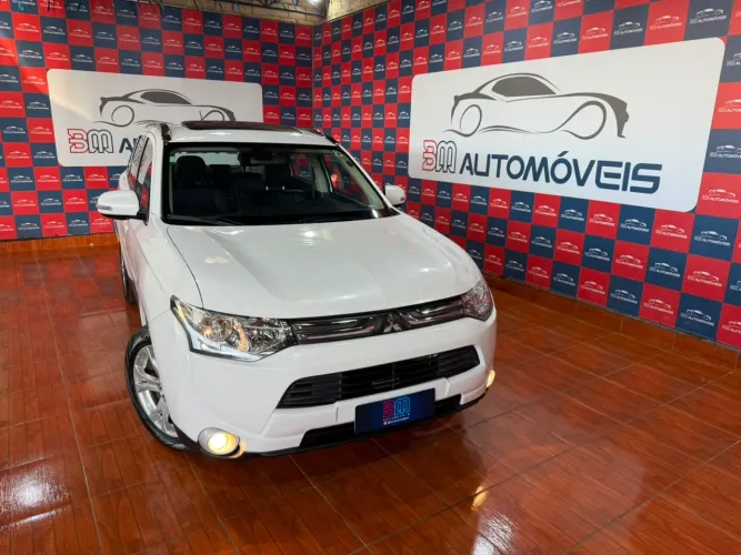 Mitsubishi Outlander Comfort 2.0 16V Aut. 2014