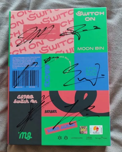 Álbum grupo Astro - Kpop AUTOGRAFADO A MÃO