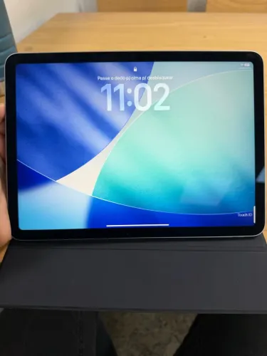 iPad Air M4 128GB Cinza