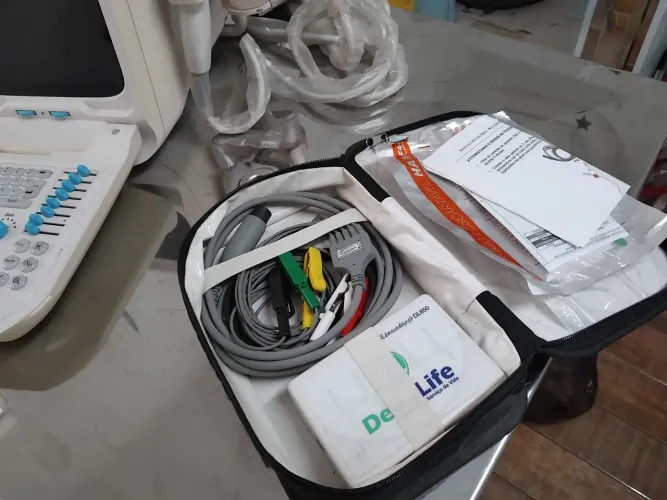 Eletrocardiógrafo Veterinário Delta Life DL650 - Completo e Impecável