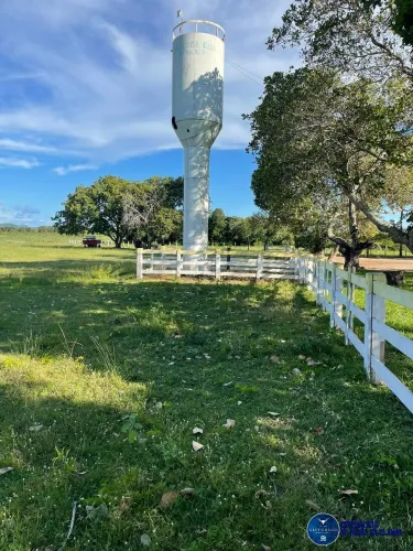 Fazenda à Venda em Crixás-GO  136,22 Alqueires para Soja e Agricultura