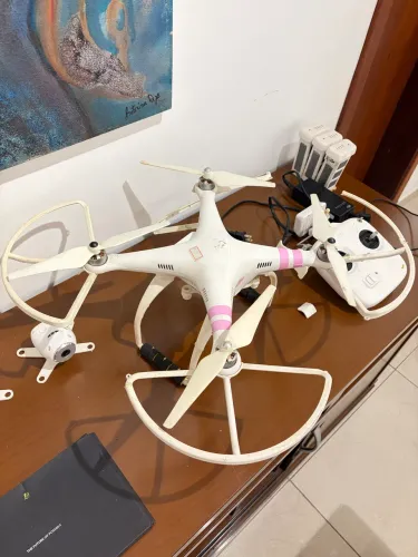 DJI PHANTOM 2 VISION C/ DEFEITO - DRONE + ACESSÓRIOS + PEÇAS