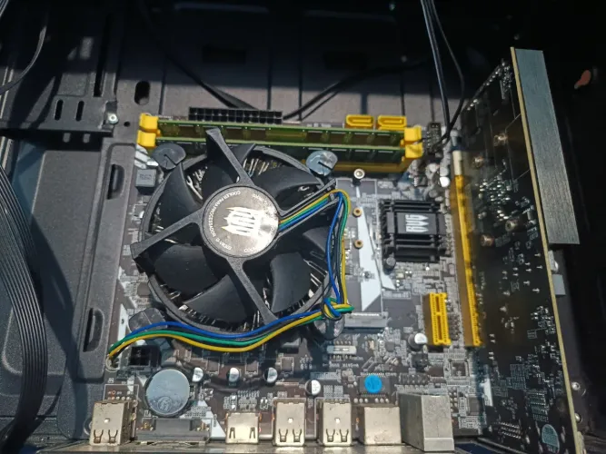COMPUTADOR ( LEIA DESCRIÇÃO )
