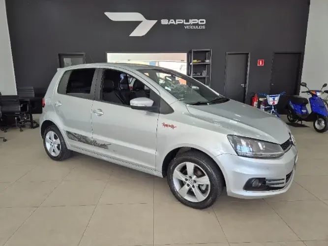 Volkswagen Fox Rock IN RIO 1.6 MI Total Flex 8V 5P 2016