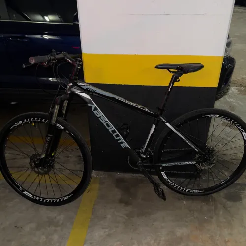 Bike Absolute Aro 29 Freio a Disco Suspensão Sporteam Impecável R$ 3.000