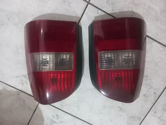 Par de lanternas originais parsti g3 1999 a 2002