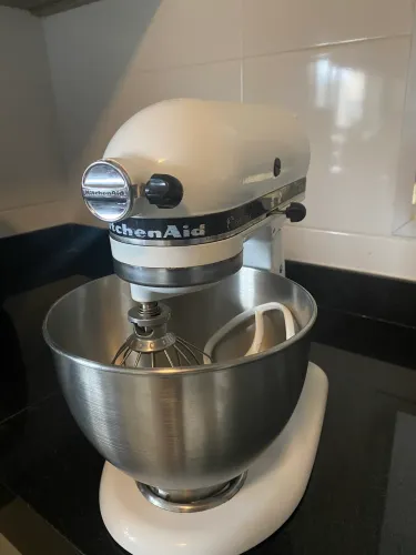 Batedeira KitchenAid Classic Plus Original C/ acessórios