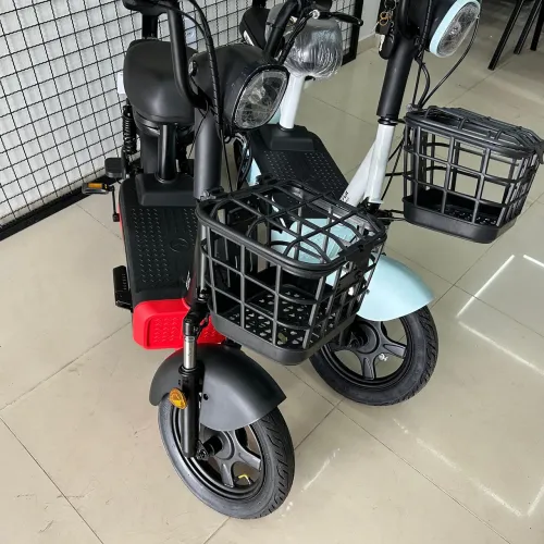 Bike elétrica scooter não precisa CNH 