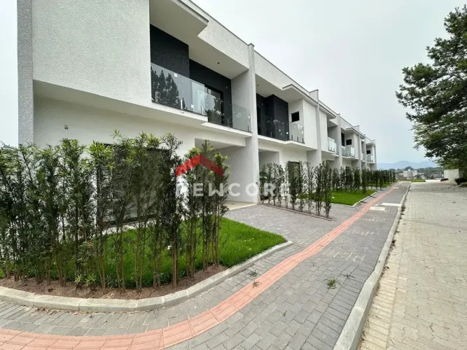 Casa de condomínio em Rua Maravilha - Floresta - Joinville/SC