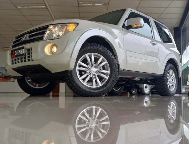 Mitsubishi Pajero HPE Full 3.8 V6 250cv 3P Aut. 2012