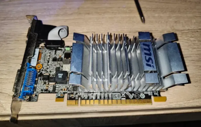 Placa de Vídeo MSI GeForce 8400 GS 1GB DDR3 - Testada e Funcionando
