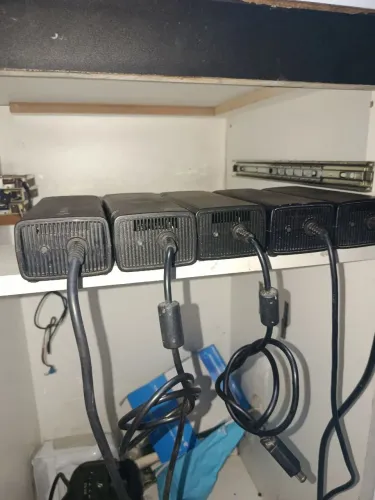 Fonte de Xbox 360 super slim toda funcionando