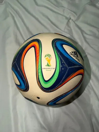 BOLA ADIDAS BRAZUCA - COPA DO MUNDO 2014