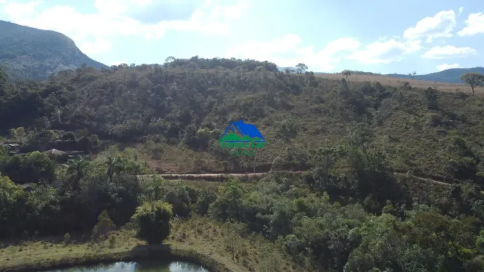 Terreno à venda em Aiuruoca, MG