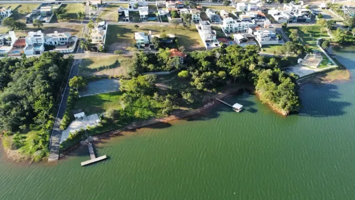 oportunidade área no melhor condomínio Nautico de caldas novas 1800 metros .