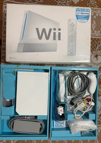Nintendo Wii - com 20 jogos originais