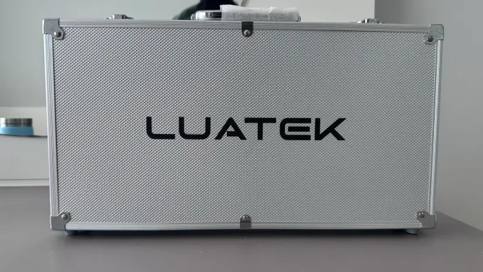 Kit Maleta de Poker Luatek 300 Fichas Fichas Lacradas + Toalha de Mesa (Novo)