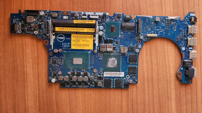 Placa mãe Dell inspiron 15 7567 gamer (Defeito) 
