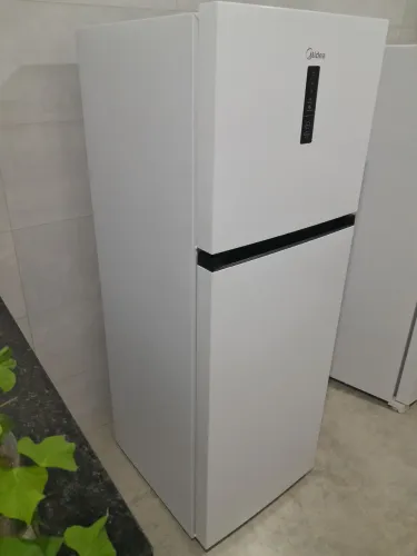 Geladeira 347 litros 110v zerada