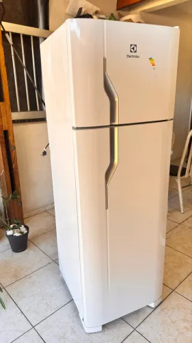 Geladeira Electrolux DC35A 127v