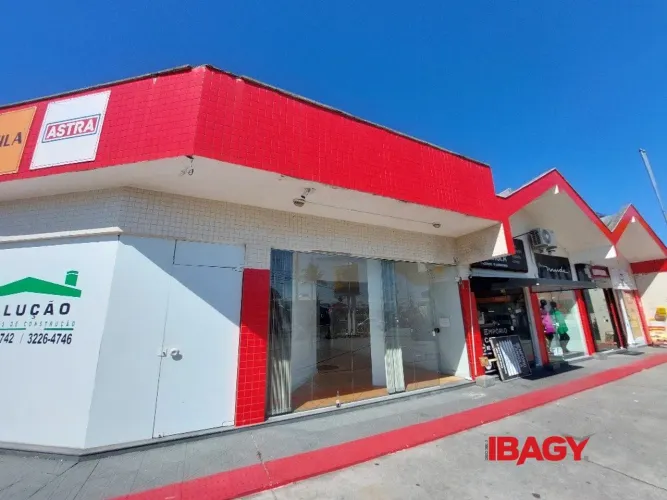 Oportunidade! Loja em Carianos - Florianópolis