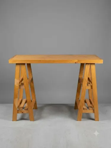 Mesa de estudos e mesa de cabeceira
