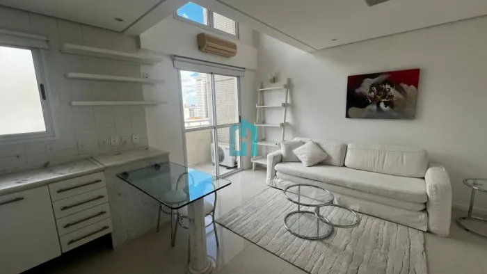 Apartamento mobiliado para venda ou locação no Itaim Bibi com 1 suite, 1 vaga de garagem