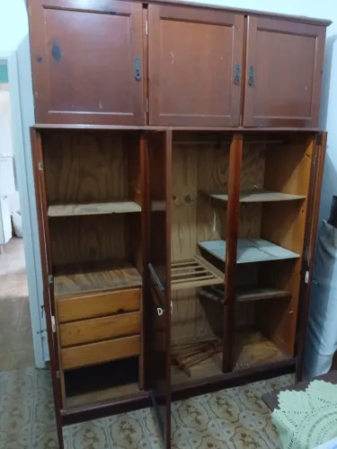 Guarda roupa de solteiro