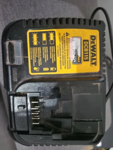 Carregador Rápido 12v DeWalt