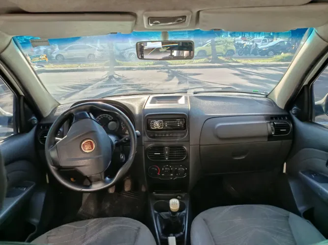 Fiat Siena EL Celeb. 1.4 MPI Fire Flex 8V 4P 2013