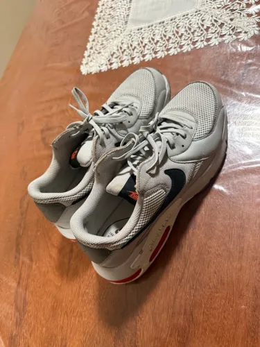 Tênis Nike ai Max tamanho 42 original perfeito estado usado poucas vezes