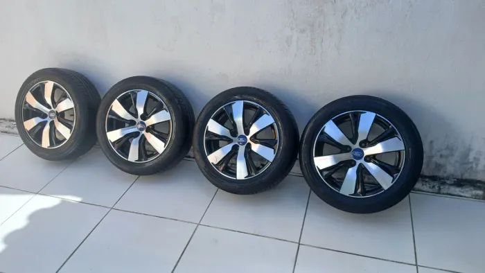 Rodas Liga Leve Aro 16 + Pneus