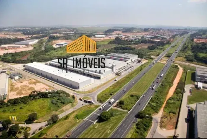 Imóvel para aluguel possui 1438 metros quadrados em Vila das Hortências - Jundiaí - SP