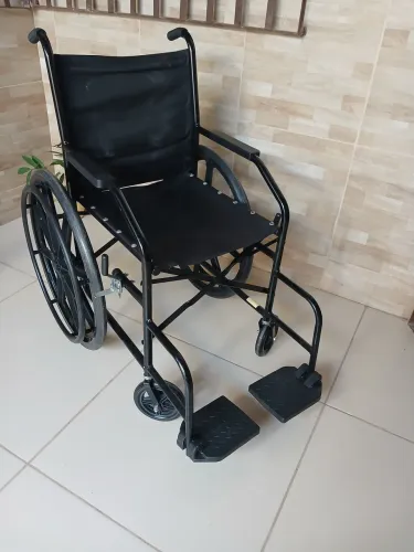 Cadeira de Rodas adulto em ótimo estado