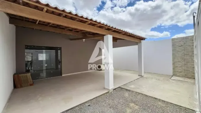Casa com Closet à venda no Loteamento Nova Juazeiro