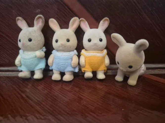 Bebês chocolate antigos Sylvanian Families